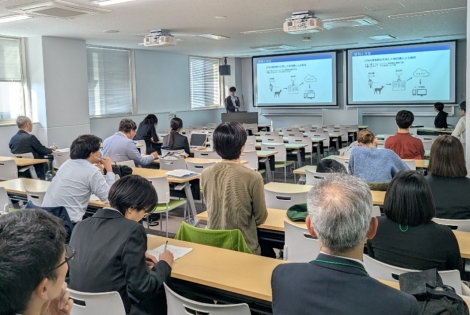 研究発表会の風景